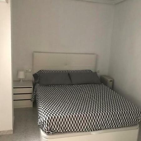 Modern Beach Apartment Torrevieja Buitenkant foto