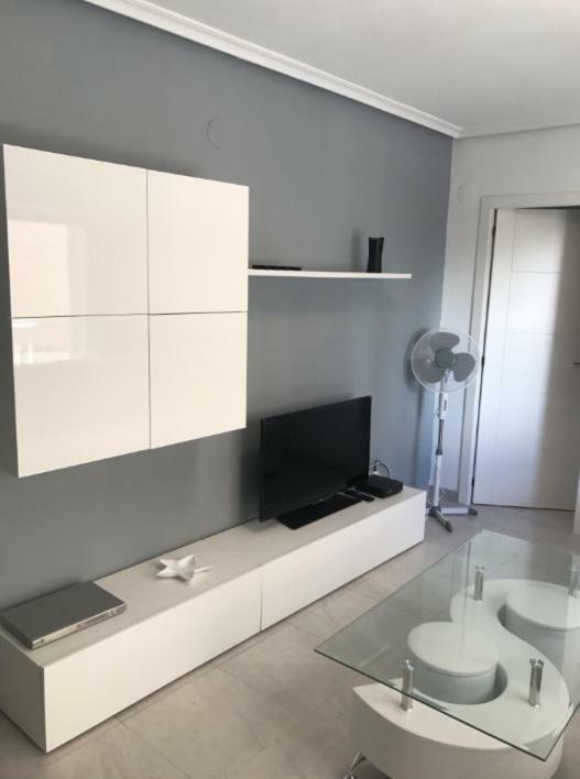 Modern Beach Apartment Torrevieja Buitenkant foto
