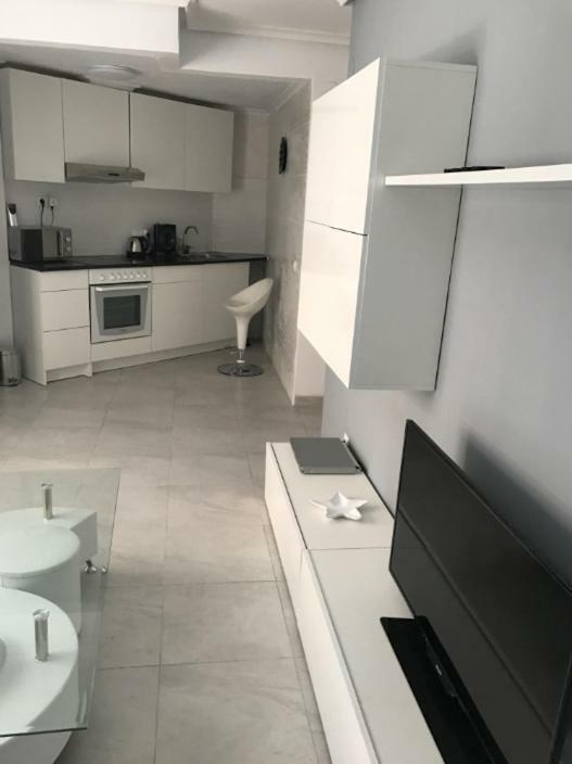 Modern Beach Apartment Torrevieja Buitenkant foto